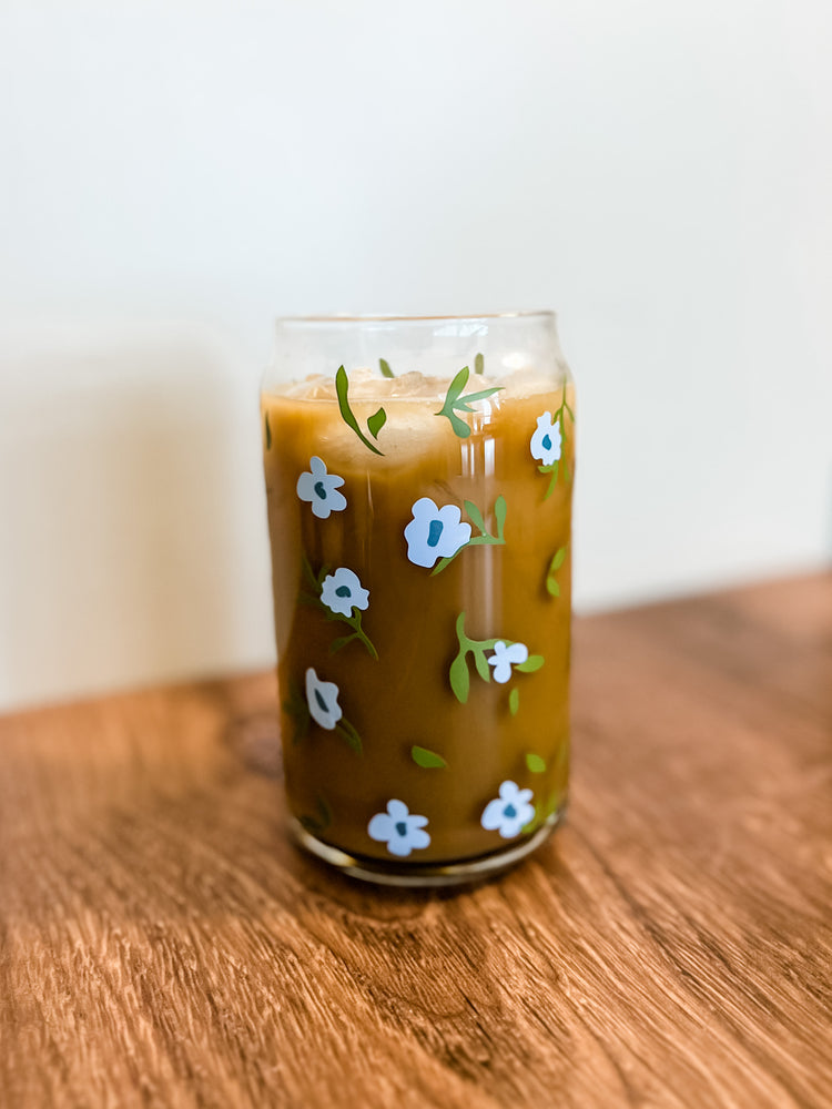Blue Daisy Florals Can Glass