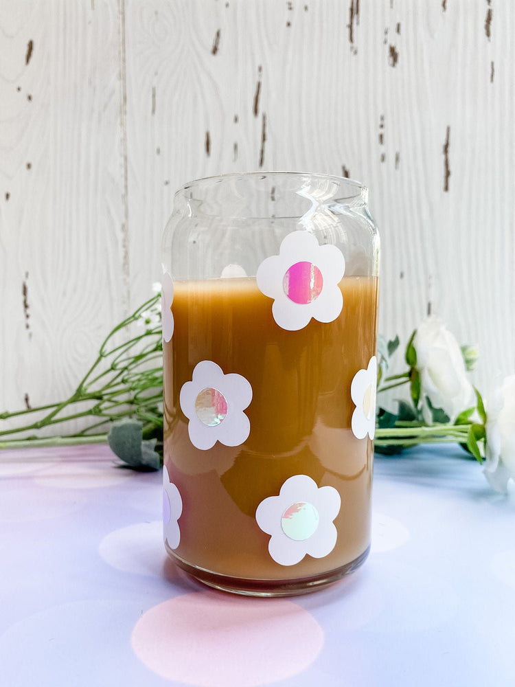 Simple Daisies Soda Can Glass