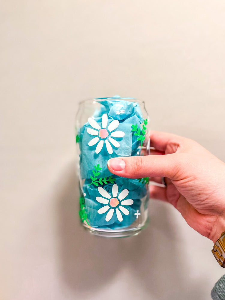 Daisies Flower Beer Can Glass
